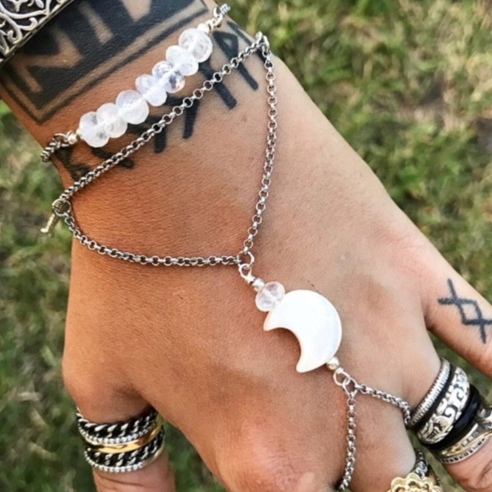 Genuine moonstone mother of pearl moon bracelet - Picture 2 of 9